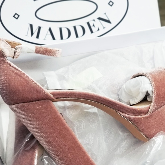 STEVE MADDEN Gonzo-V Womens Heeled Ankle Sandals - Picture 2 of 2